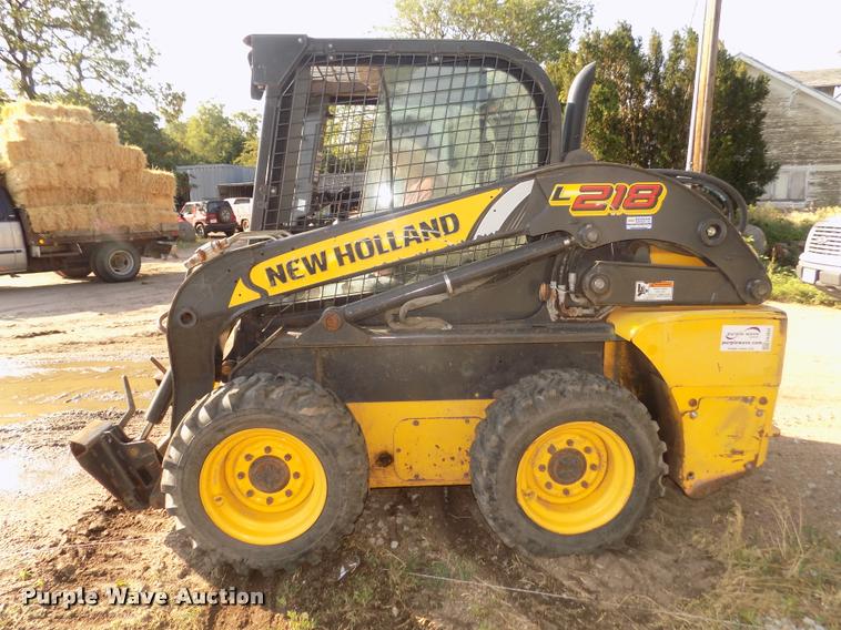 image for item DA3032 2012 New Holland L218 skid steer