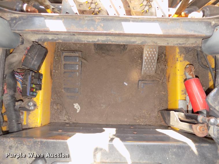 image for item DA3032 2012 New Holland L218 skid steer