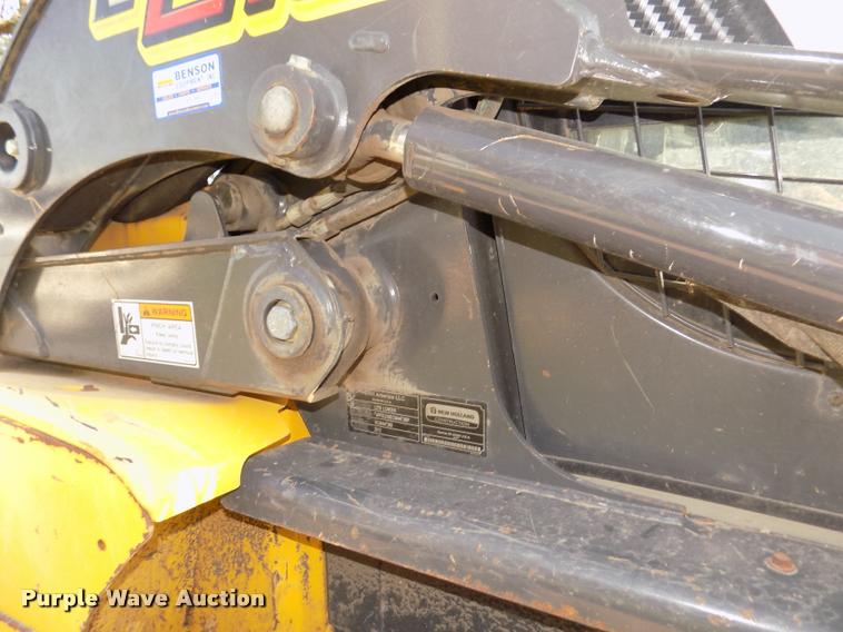 image for item DA3032 2012 New Holland L218 skid steer