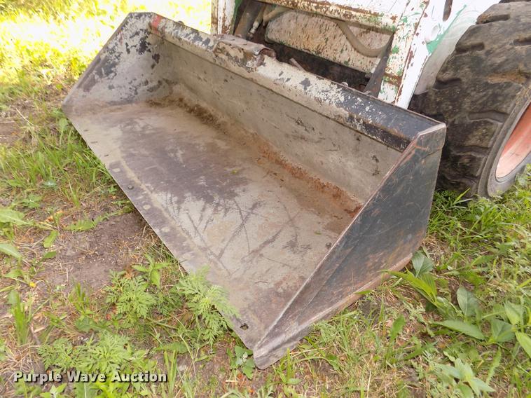 image for item DA3032 2012 New Holland L218 skid steer