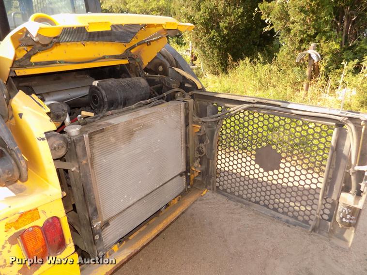 image for item DA3032 2012 New Holland L218 skid steer