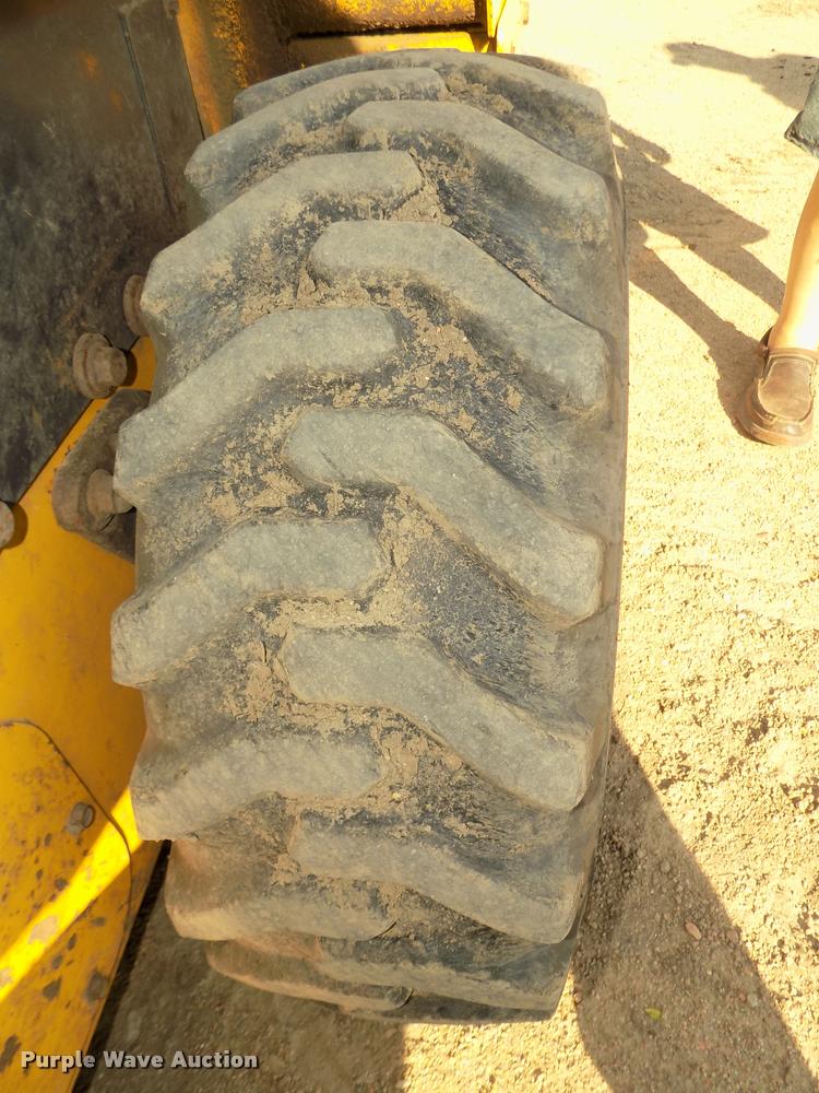 image for item DA3032 2012 New Holland L218 skid steer