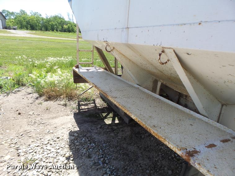 image for item DA3469 Willmar Roadrunner tender bed