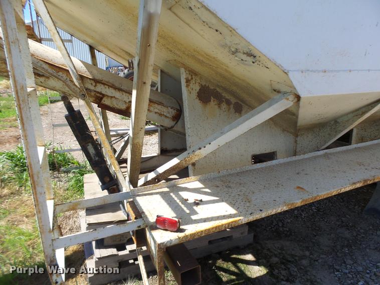 image for item DA3469 Willmar Roadrunner tender bed