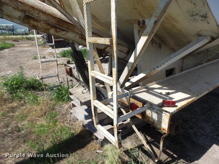 image for item DA3469 Willmar Roadrunner tender bed