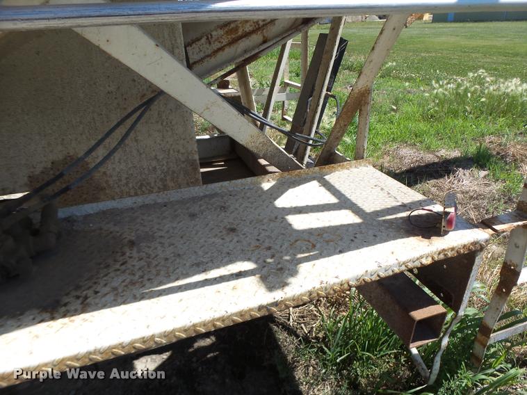 image for item DA3469 Willmar Roadrunner tender bed