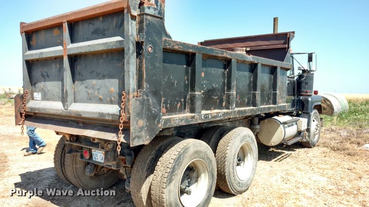 image for item DA5590 1978 Mack RS600L dump truck