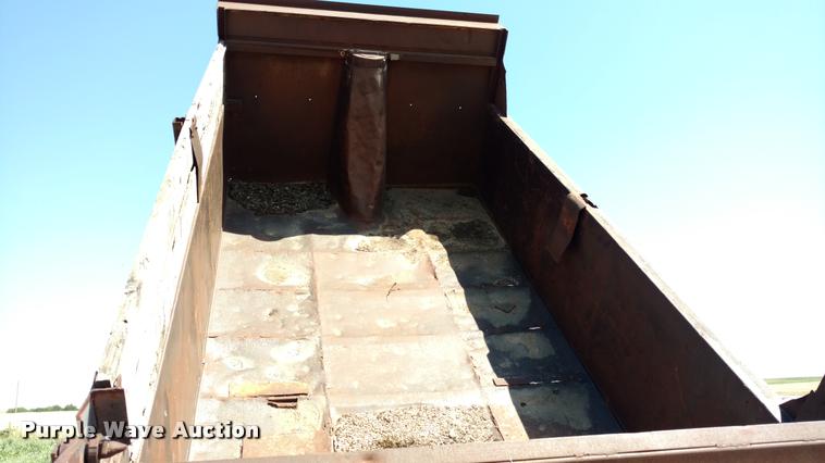 image for item DA5590 1978 Mack RS600L dump truck