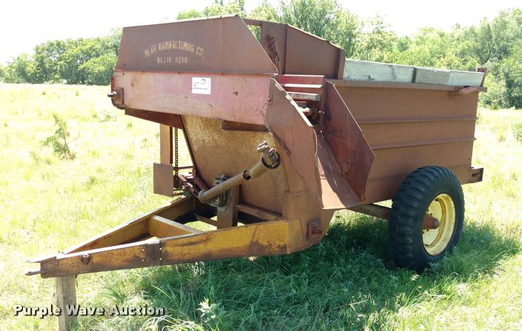 image for item DA5596 Kelly-Ryan feed wagon