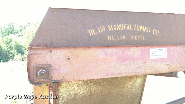 image for item DA5596 Kelly-Ryan feed wagon