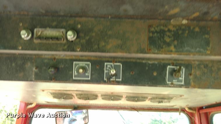 image for item DA5625 1973 International 766 tractor