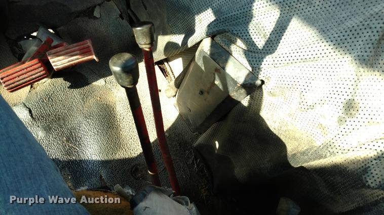 image for item DA5625 1973 International 766 tractor