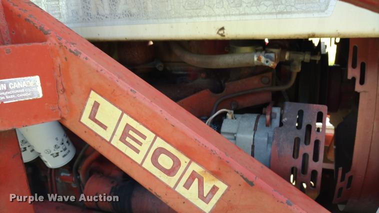 image for item DA5625 1973 International 766 tractor