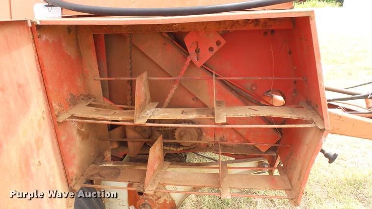 image for item DA7986 Hesston 5540 round baler