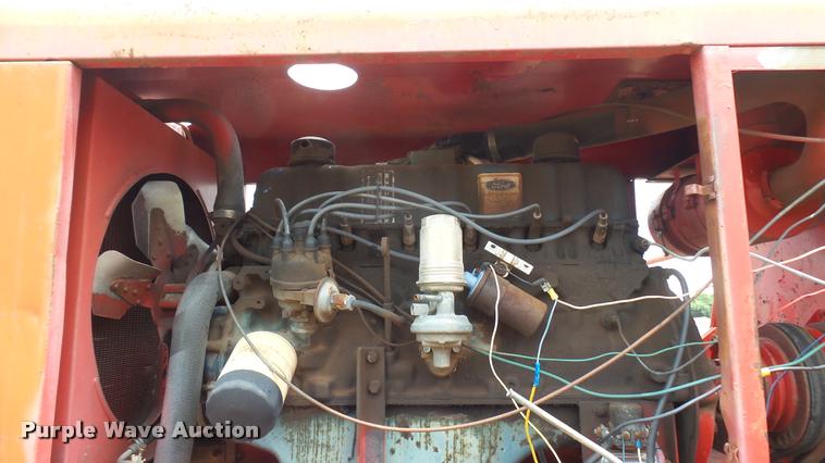 image for item DA7988 Versatile 400 swather