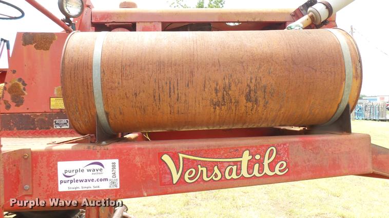 image for item DA7988 Versatile 400 swather