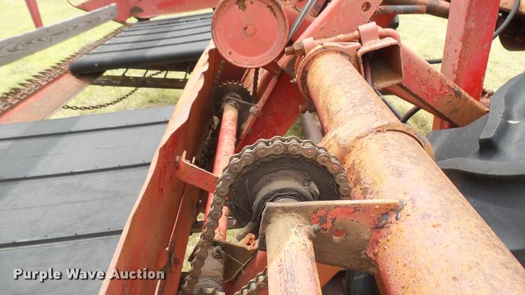 image for item DA7988 Versatile 400 swather