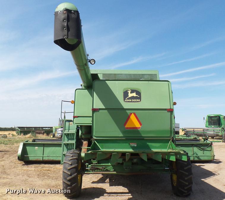 image for item DA7989 John Deere 8820 Turbo combine