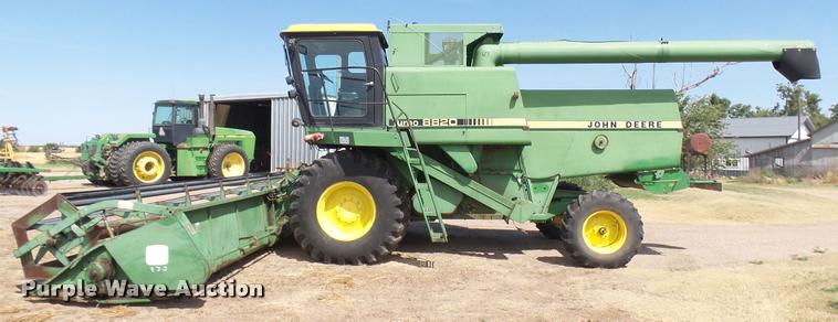 image for item DA7989 John Deere 8820 Turbo combine