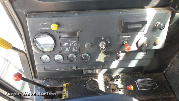 image for item DA7989 John Deere 8820 Turbo combine