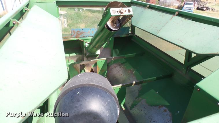 image for item DA7989 John Deere 8820 Turbo combine