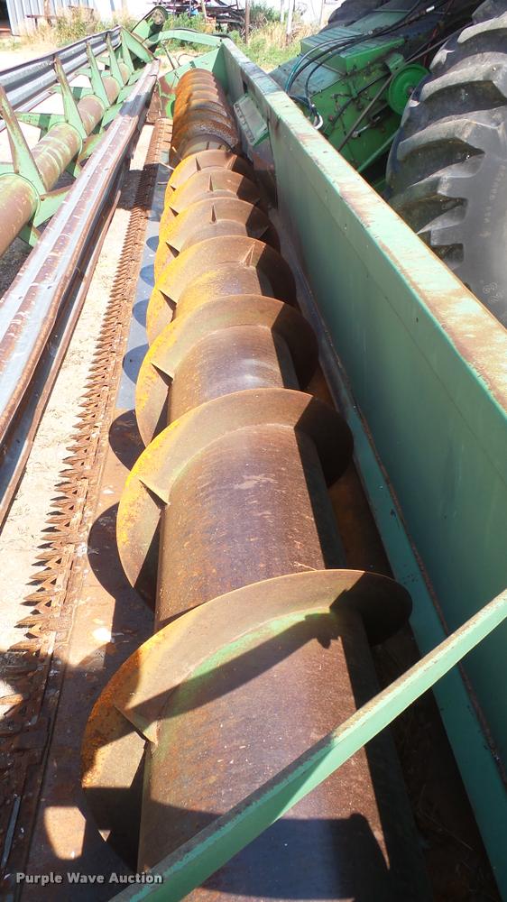 image for item DA7989 John Deere 8820 Turbo combine