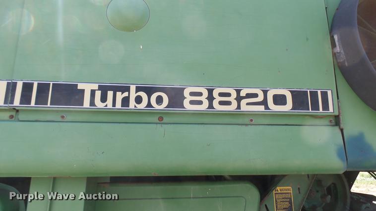 image for item DA7989 John Deere 8820 Turbo combine