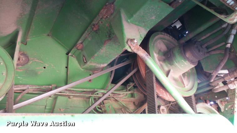 image for item DA7989 John Deere 8820 Turbo combine
