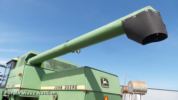image for item DA7989 John Deere 8820 Turbo combine