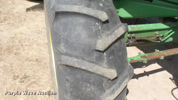 image for item DA7989 John Deere 8820 Turbo combine