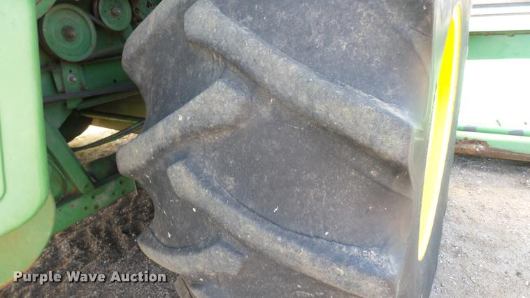 image for item DA7989 John Deere 8820 Turbo combine