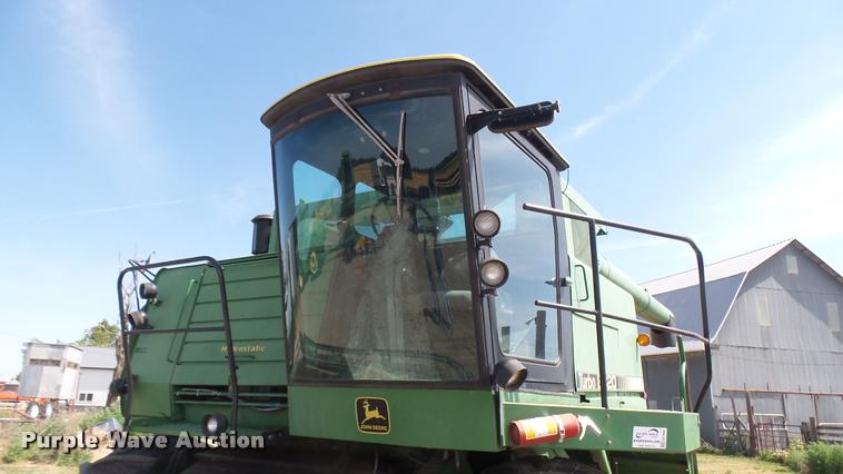 image for item DA7989 John Deere 8820 Turbo combine