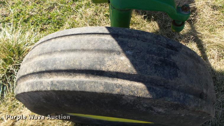 image for item DB0642 1975 John Deere 4430 tractor