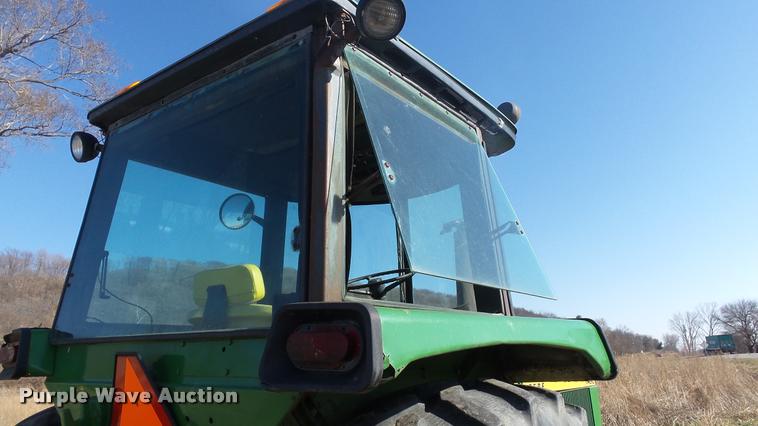 image for item DB0642 1975 John Deere 4430 tractor