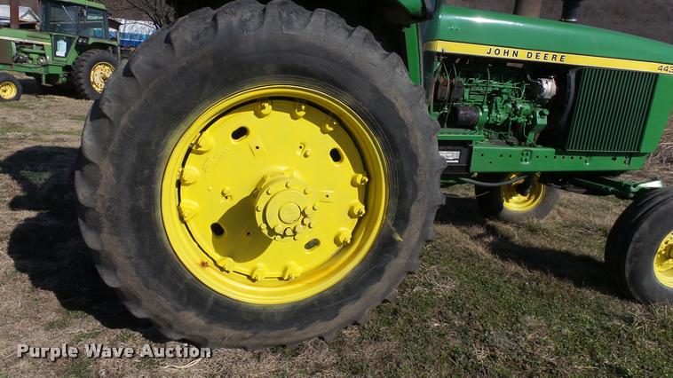 image for item DB0642 1975 John Deere 4430 tractor