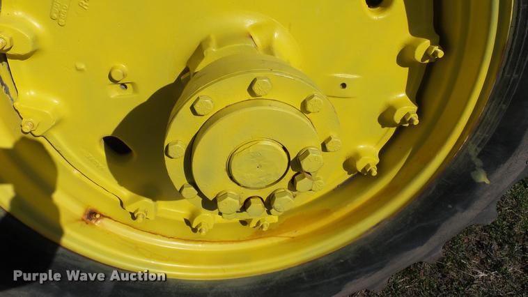 image for item DB0642 1975 John Deere 4430 tractor