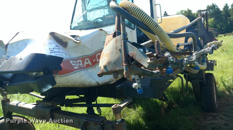 image for item DB0986 SpraCoupe 220 self-propelled sprayer