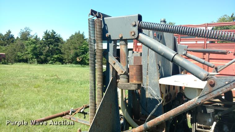 image for item DB0986 SpraCoupe 220 self-propelled sprayer