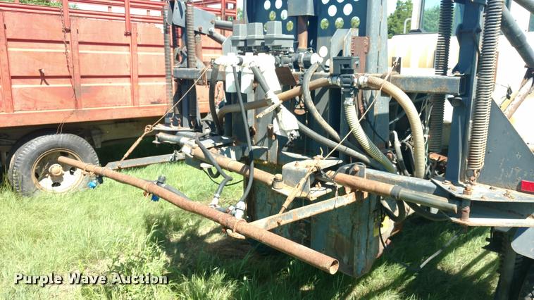 image for item DB0986 SpraCoupe 220 self-propelled sprayer