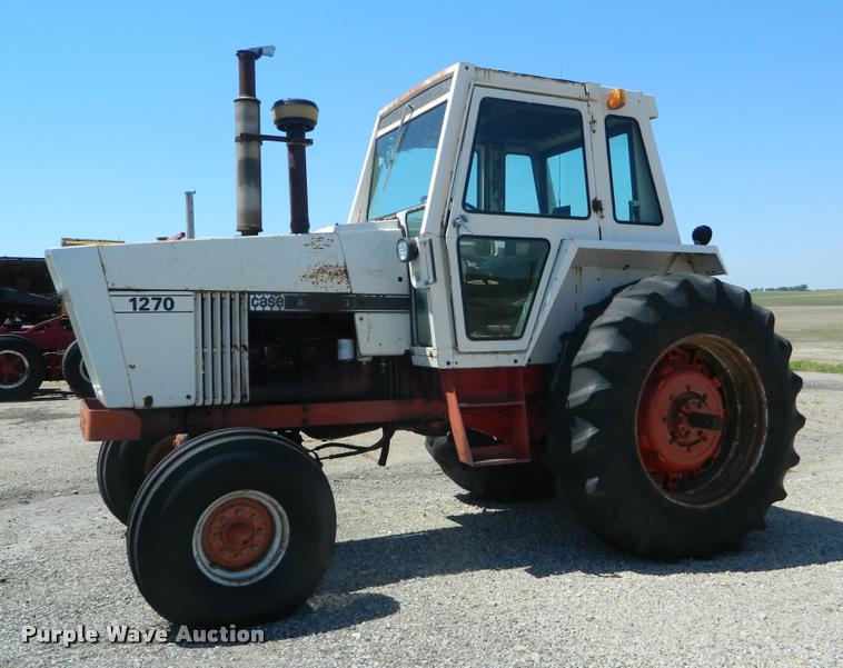 image for item DB1060 1974 Case 1270 tractor