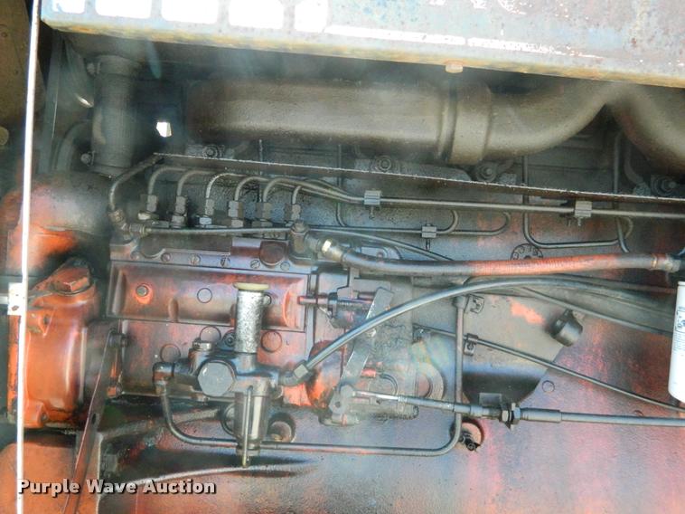 image for item DB1060 1974 Case 1270 tractor