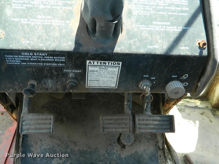 image for item DB1060 1974 Case 1270 tractor