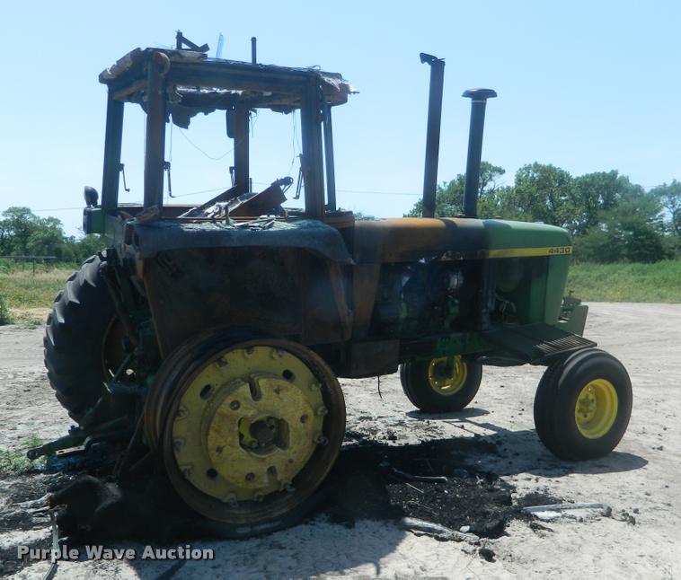 image for item DB1089 1975 John Deere 4430 tractor