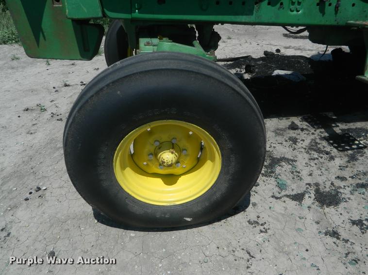 image for item DB1089 1975 John Deere 4430 tractor