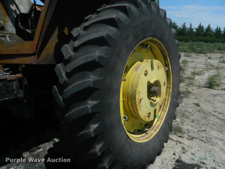 image for item DB1089 1975 John Deere 4430 tractor
