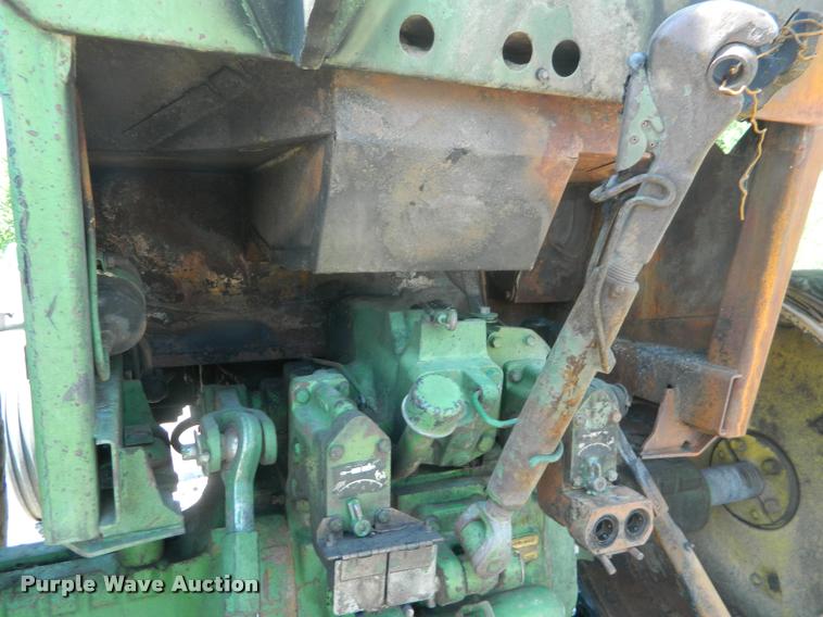 image for item DB1089 1975 John Deere 4430 tractor