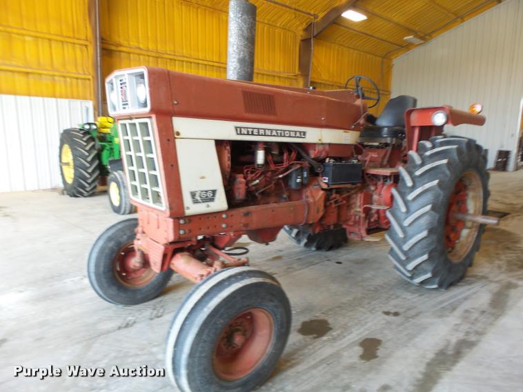 image for item DB1359 International 766 tractor