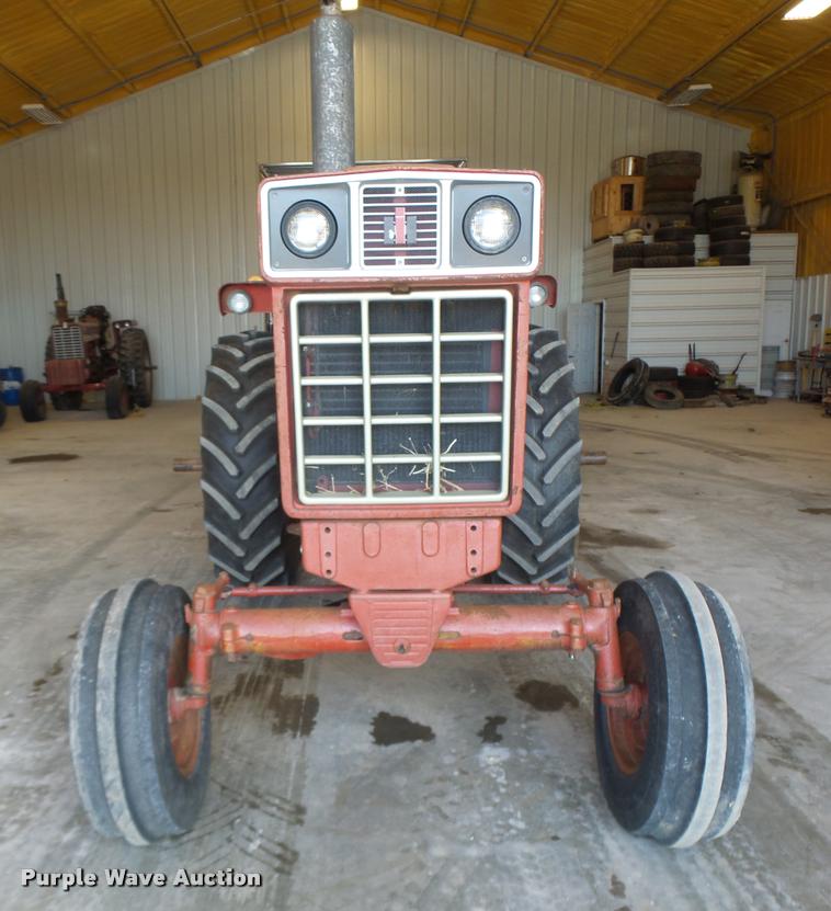 image for item DB1359 International 766 tractor