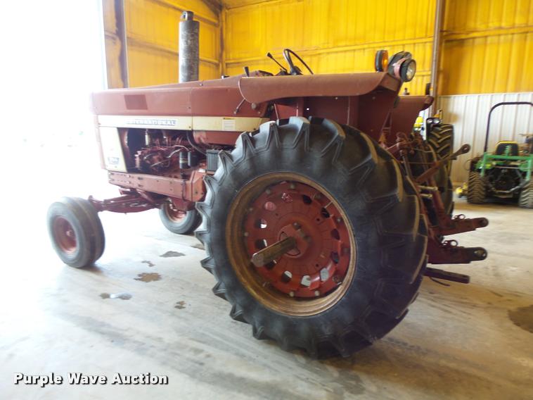 image for item DB1359 International 766 tractor