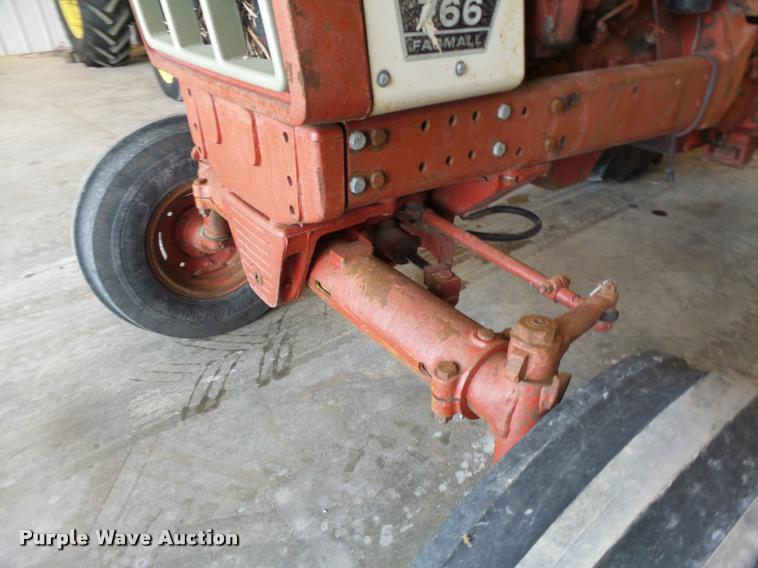 image for item DB1359 International 766 tractor